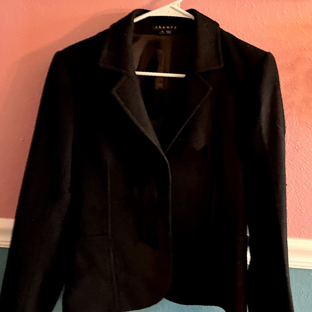 Theory Wool 2-button - Classic Black Blazer - Size 6